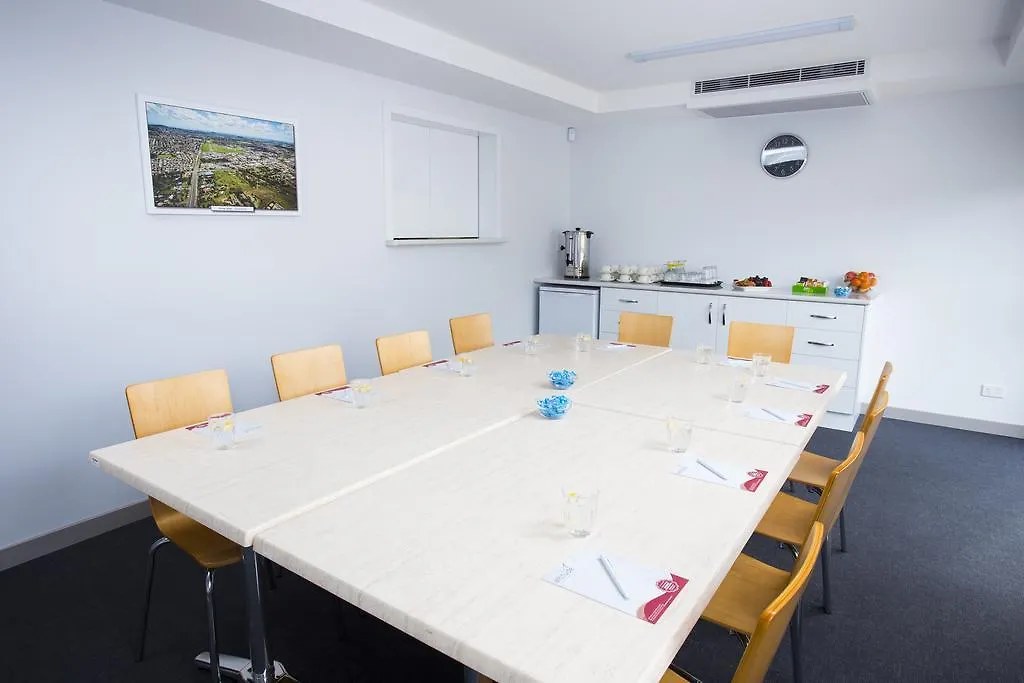 Altitude Motel Apartments Toowoomba 4*,