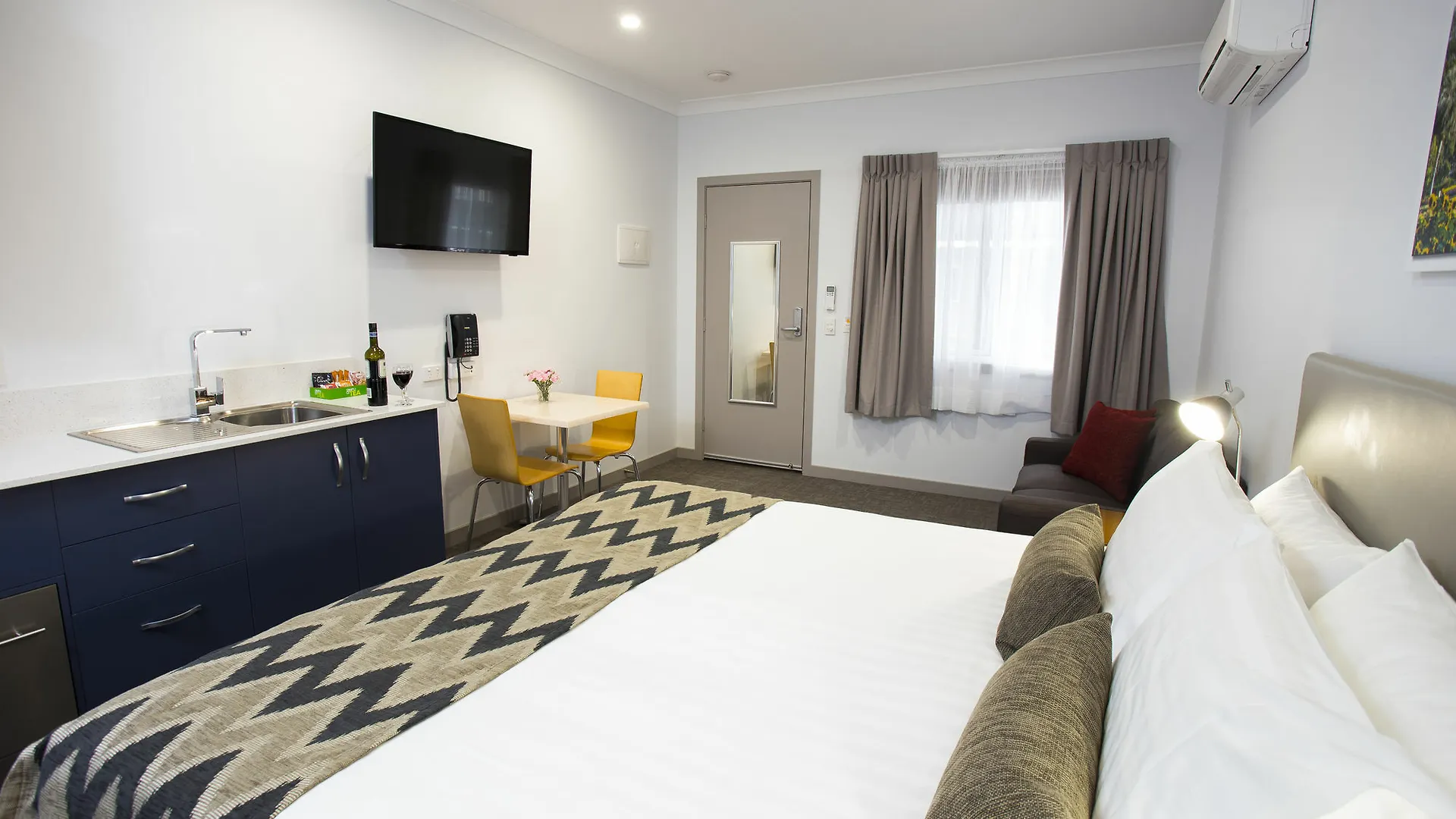 Altitude Motel Apartments Toowoomba 4*,  Australia